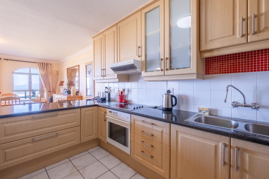 4 Bedroom Property for Sale in Greenways Golf Estate Western Cape